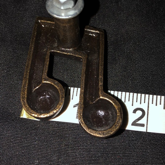 3 Case Iron Music Notes knobs - Picture 5 of 5